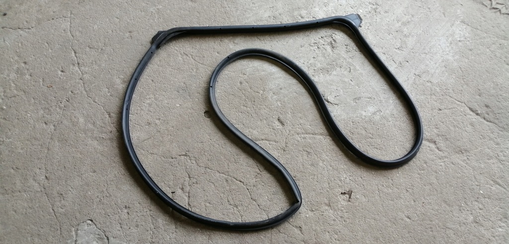 фото №1, Mazda cx3 прокладка дверь левый задняя