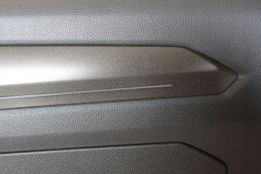 фото №7, Обивка обшивки led vw troc комплект