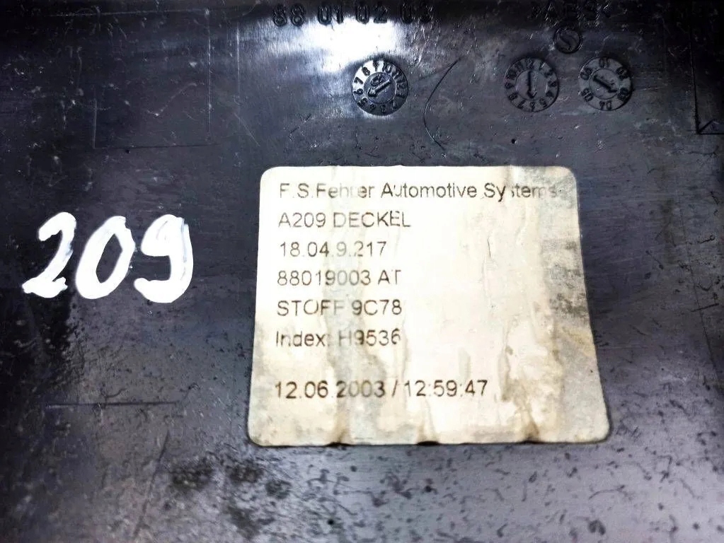 Підголівник mercedes-benz clk c209 88019003at 34307671 3.2l 2003 Оригінал