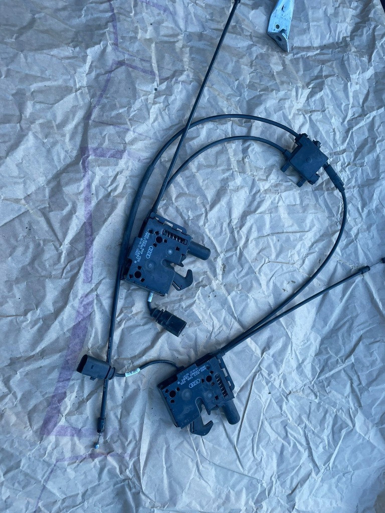 Купить Audi a4 замок капот перед 823509