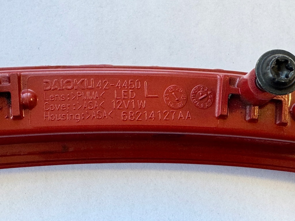 фото №7, Dodge charger widebody задній бампер габаритний ліхтар 2020+