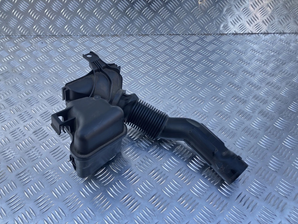 фото №1, Резонатор труба повітря opel corsa f 19- 1.5 hdi 9834648080