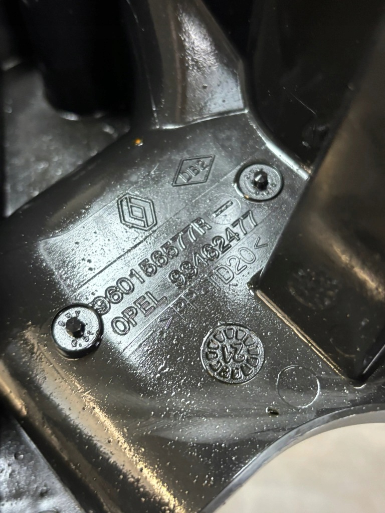 фото №4, Ловушка воздухозаборник воздуха renault trafic iv 4 2.0 dci