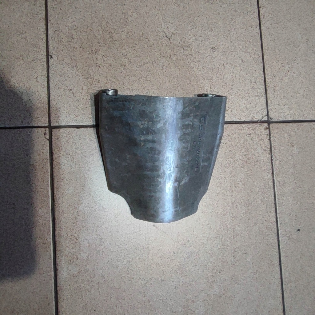 фото №1, Корпус защита шарнир вала audi a8 d2 a6 c5 автоматическая коробка передач