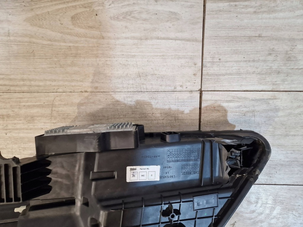 Ferrari portofino f164 ліва full led європа Доставка