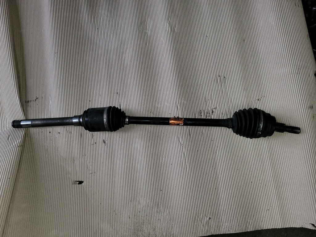 Купить Приводной вал правая ml w166 gle gl 3.0 cdi a1663301300