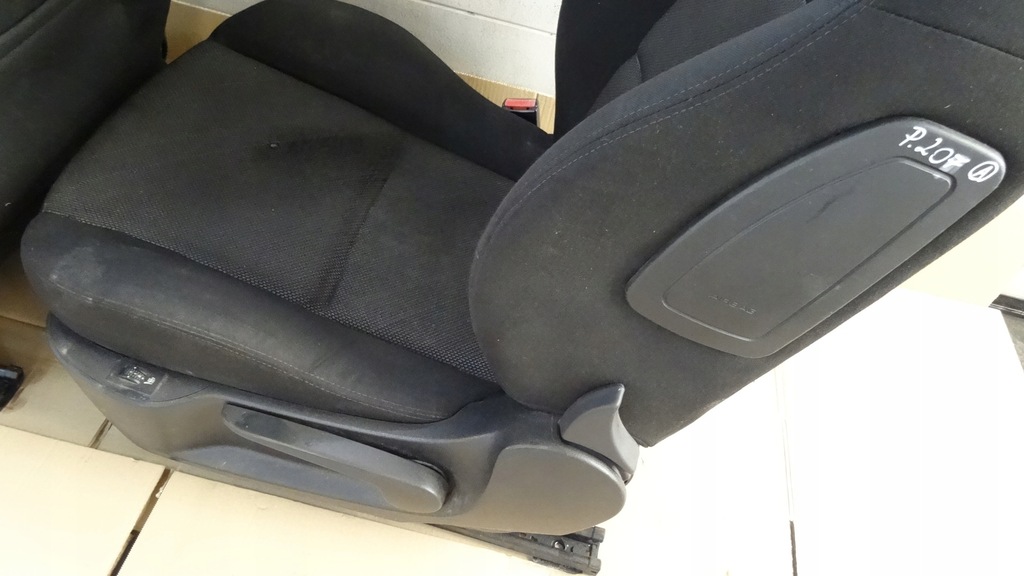 фото №13, Peugeot 207 сидіння сидіння заднє сидіння оббивка hb 5d