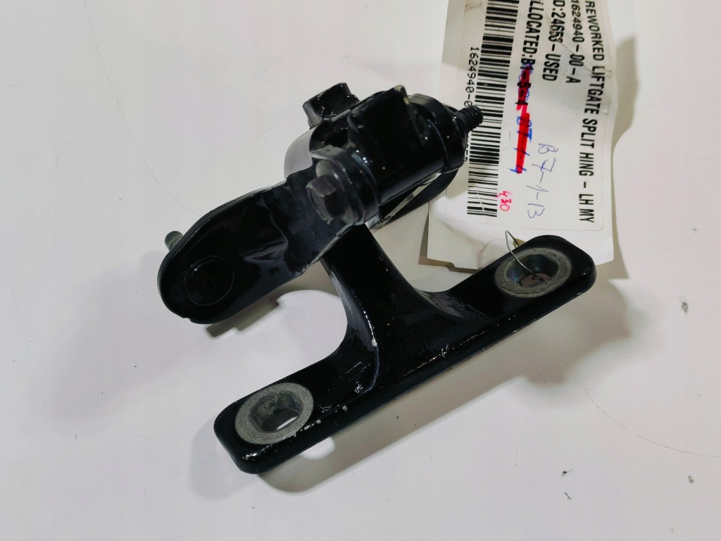 Петля кришки задній багажника лівий tesla model y Зі Шроту