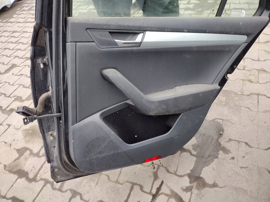 фото №12, Дверь правый задняя skoda superb iii kombi