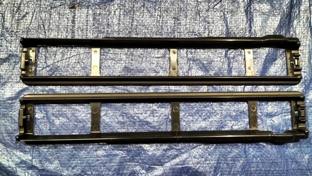 Купити Захист рамка пластик боковий рейки сидіння mercedes cl w216