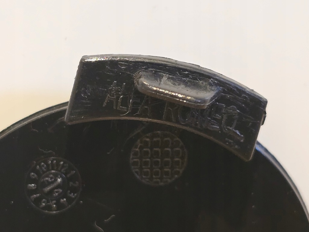 Alfa romeo stelvio заглушка фаркоп бампера перед Недорого