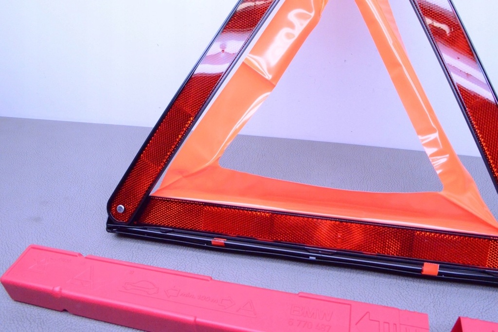 фото №8, Треугольник bmw 1 f20 6770487 2013