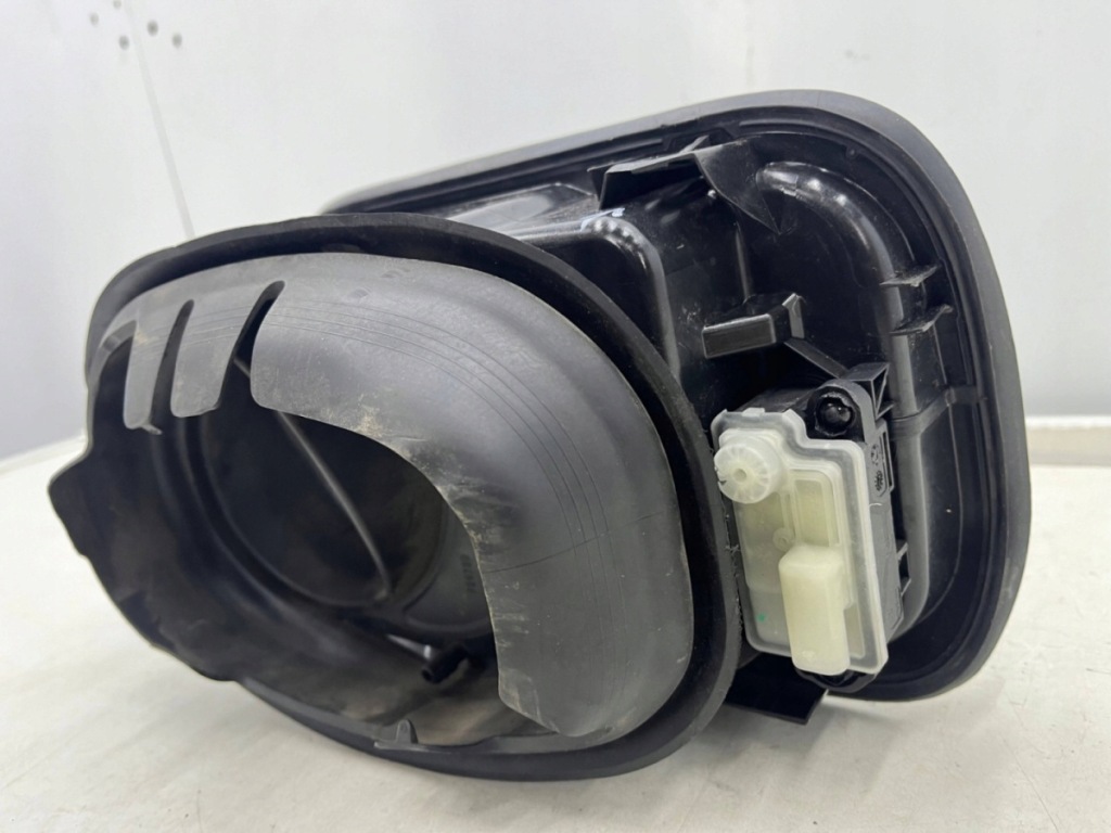 Крышка заливной топлива bmw 5 g30 m5 f90 седан 17-20r. нет przebita 738793 Доставка