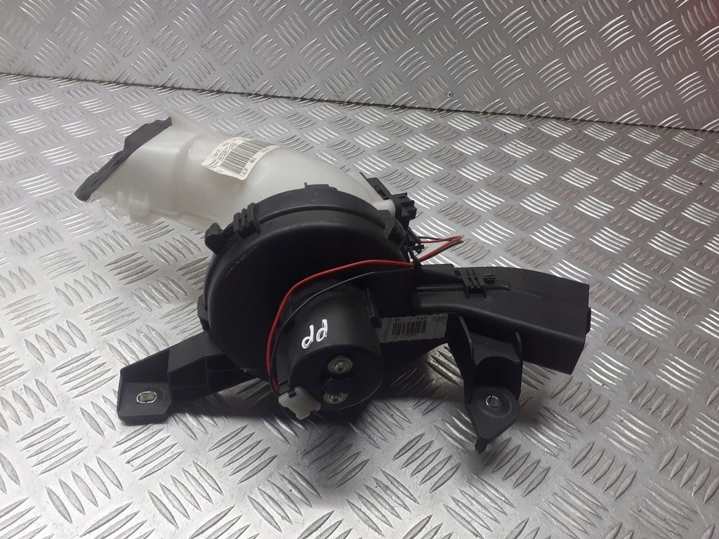 фото №1, Вентилятор обдув citroen c4 picasso 173610100