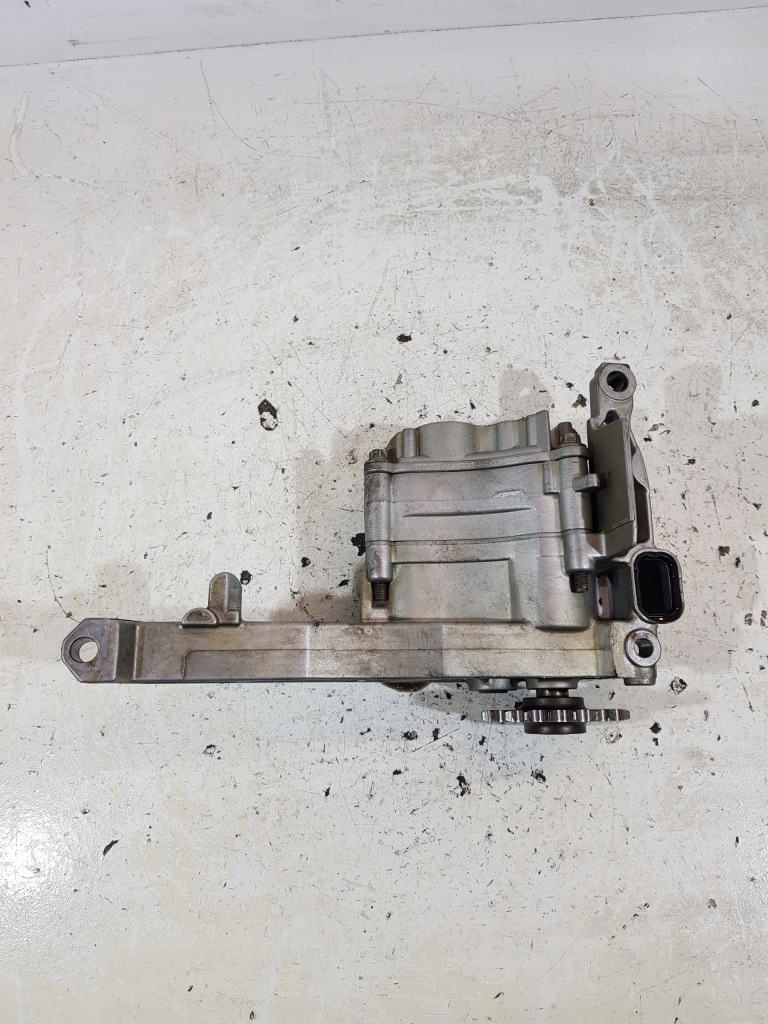 Насос масла a6421810647 mercedes sprinter 3.0 cdi 642896 Недорого