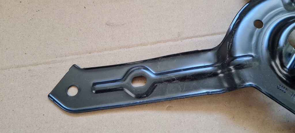 фото №8, A6 c8 4k кронштейн кронштейн колеса запасного 4k0802717