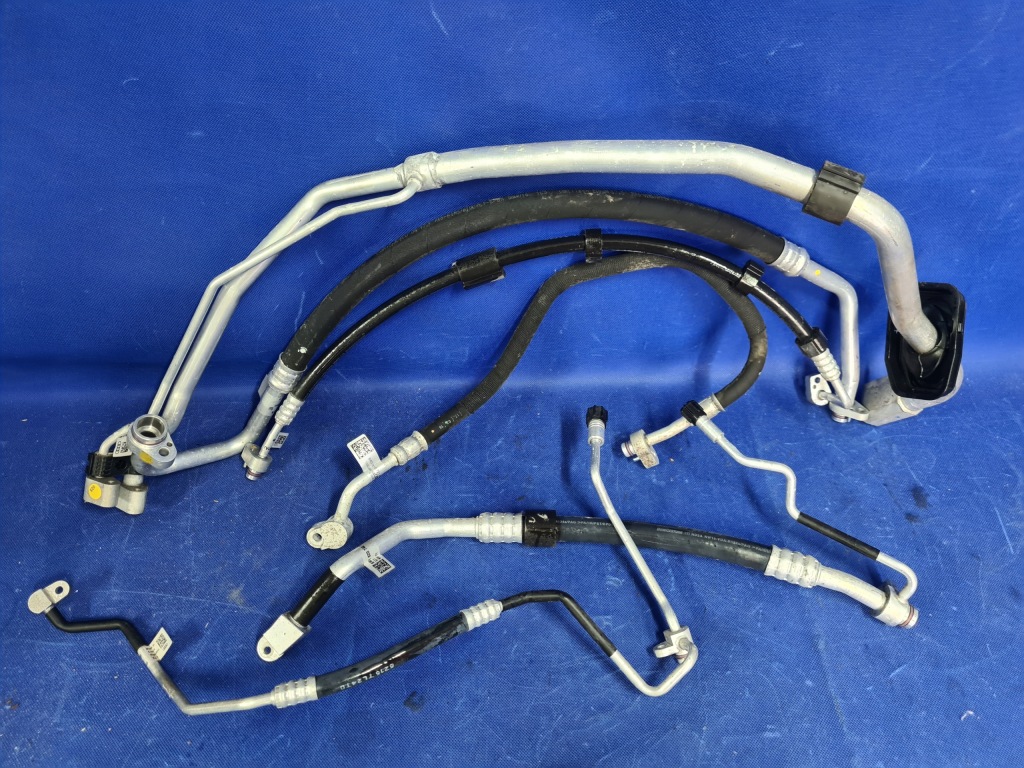 фото №1, Audi a4 a5 b9 8w 2.0 tfsi комплект трубопровід кондиціонер трубки кондиціонера oem