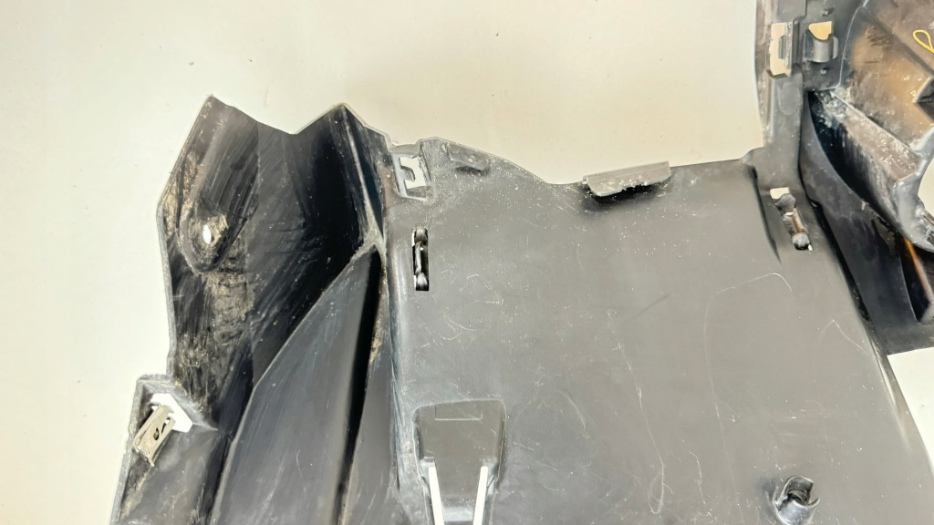 Bmw x1 ii f48 m-pakiet 2015 - напрямна кронштейн бампера перед правий 8065478 Недорого