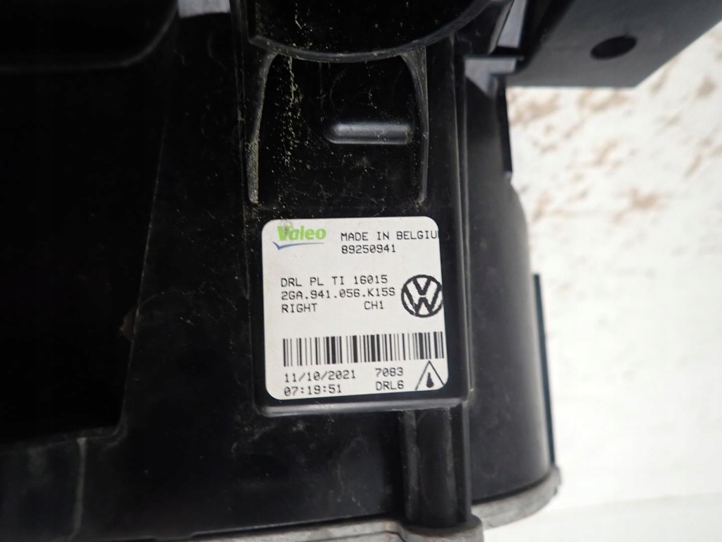 Противотуманная фара правая  led drl vw t-roc 2017- 2ga941056 Оригинал