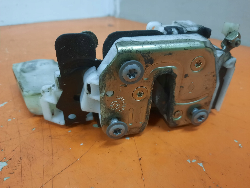 фото №1, Nissan pathfinder r50 99-04 замок дверь перед левый 805525p013 kh3