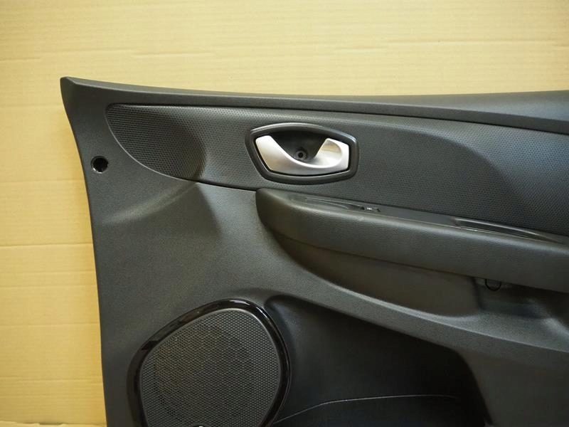 фото №7, Обивка дверь правый перед renault clio iv