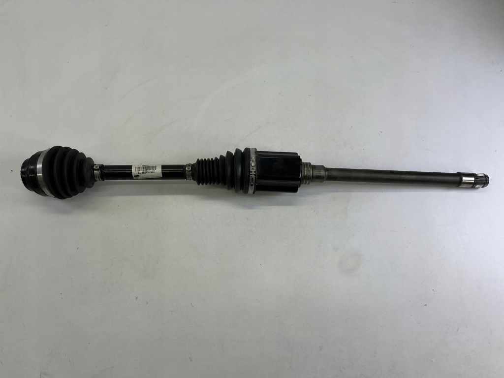 фото №1, Bmw g30 g31 привідний вал перед передня права 8664676