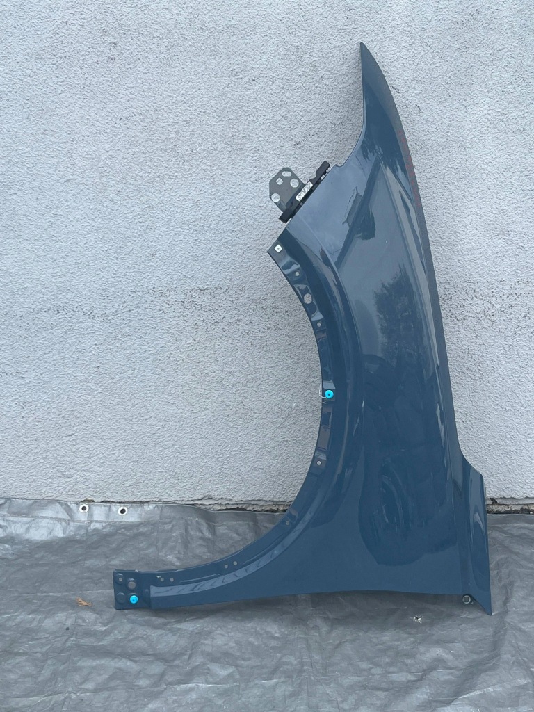 Dodge hornet крило ліве передній Оригінал