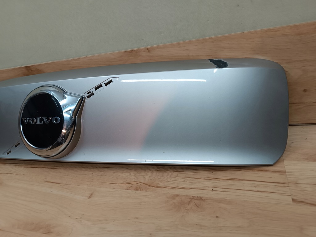 фото №7, Volvo c40 xc40 ev решётка радиатора решётка радиатора pod радар эмблема 32337601