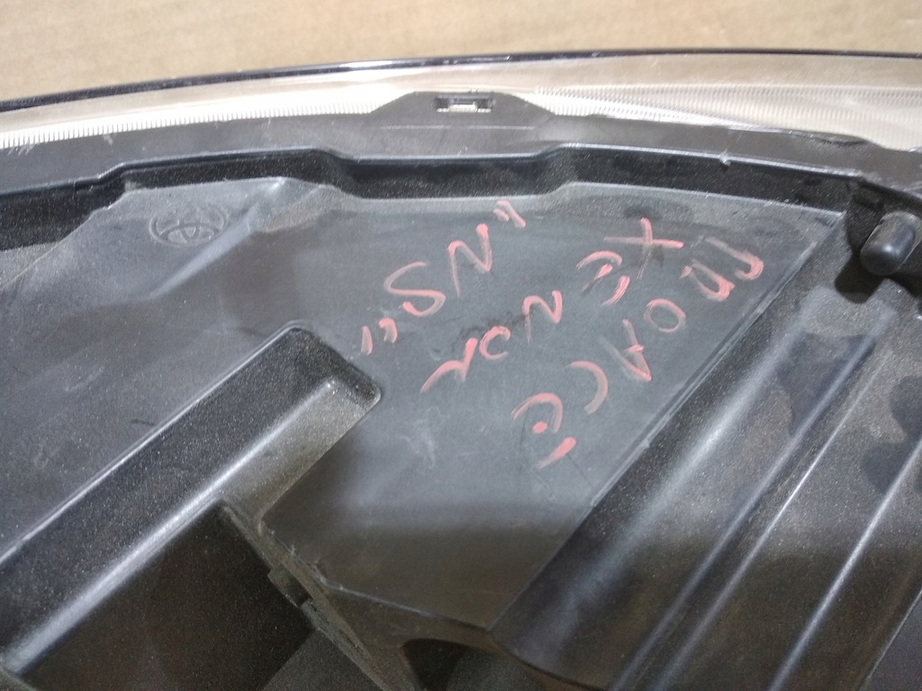 фото №8, Toyota proace ксенон лампа левая перед передняя