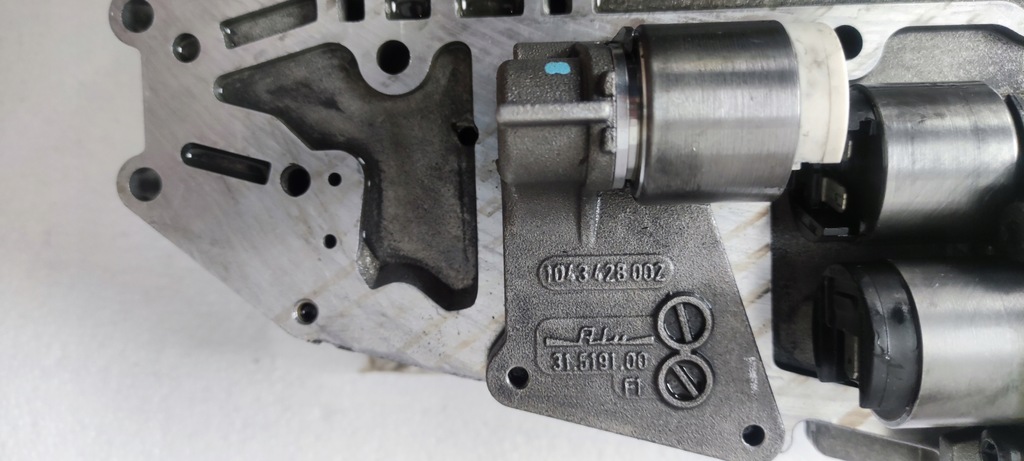 фото №7, Плита мехатроника коробки porsche 911 964 993 4hp-22hl a5004 1043050009