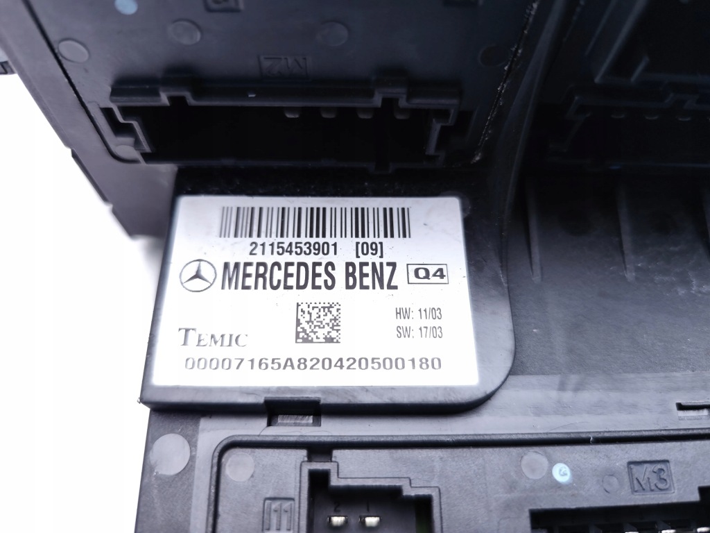 Mercedes-benz e-class рамка / модуль запобіжників e 270 t cdi дизель 2004 Зі Шроту