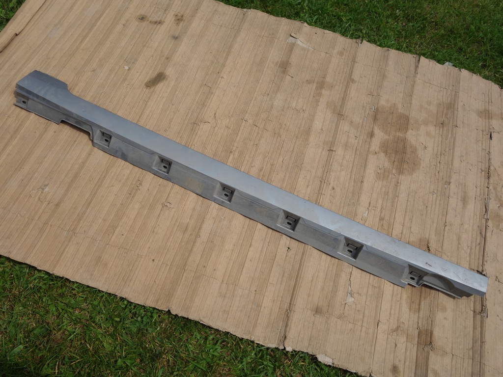 фото №1, Молдинг порог vw passat b8 правая