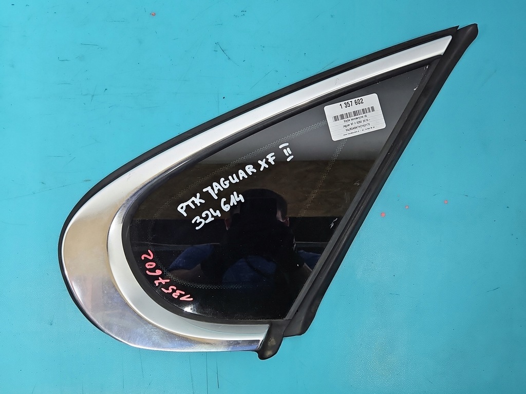 фото №1, Стекло кузовная задняя правая jaguar xf ii x260
