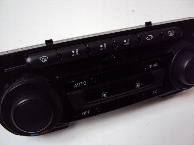 фото №4, Панель кондиционера seat leon ii lift 2010 r