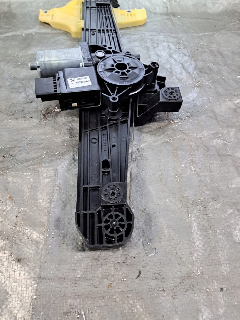 Peugeot rifter-proace city підйомник скло задній лівий лівий задній Доставка