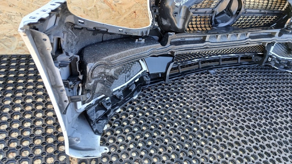 фото №16, Mercedes e klasa w213 бампер перед pdc