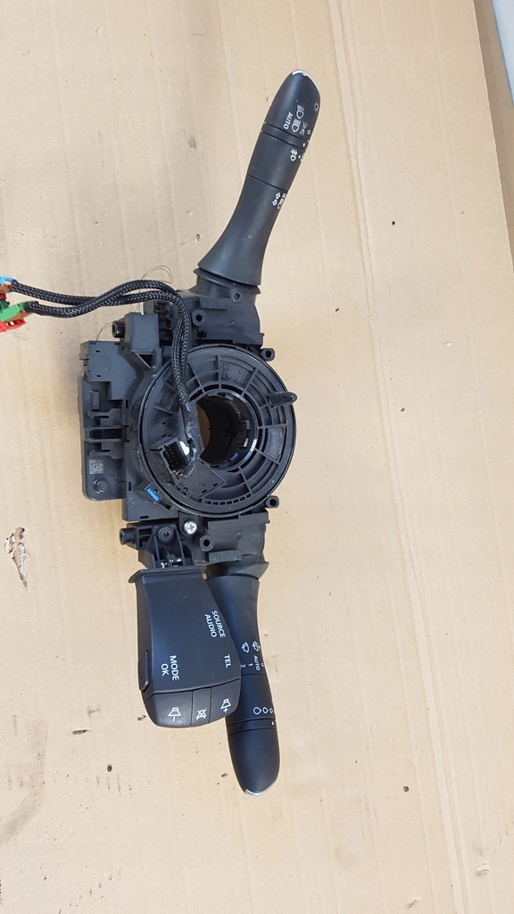 фото №1, Переключатель комбинированный лента renault talisman