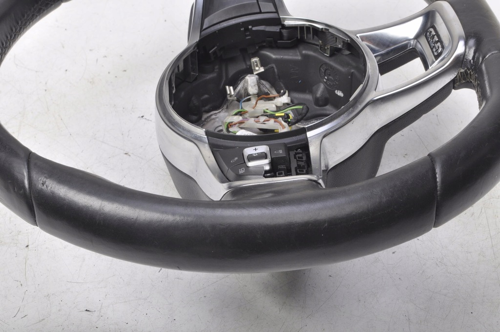 фото №5, Vw golf vii повітропровід шкіряний пелюстки перемикання gtd