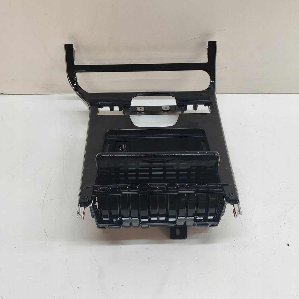 фото №8, Toyota bz4x 2024 другой элементы туннель среднего