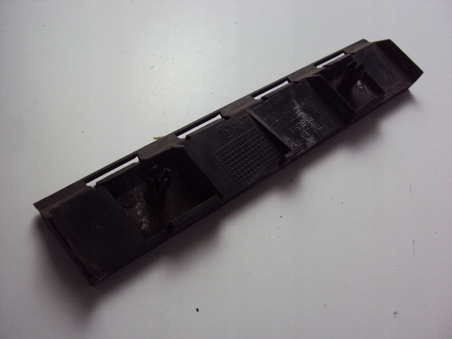 фото №2, Направляющая порог bmw serii 1 e82 coupe 08 r