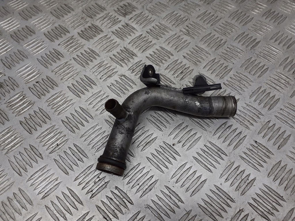 фото №1, Патрубок wody renault scenic ii 2.0 dci 8200370717b