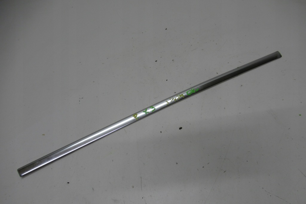 фото №1, Bmw x3 e83 молдинг стекло кузовной хром правая