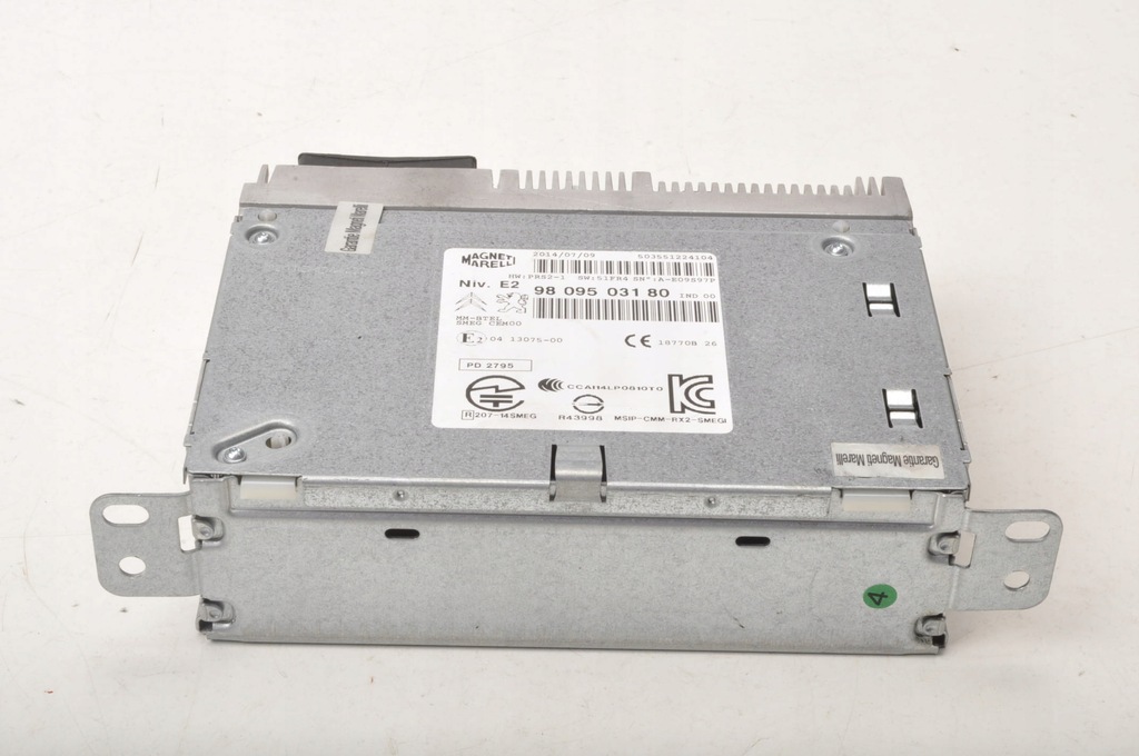 фото №1, Peugeot 2008 i 208 радио 9809503180