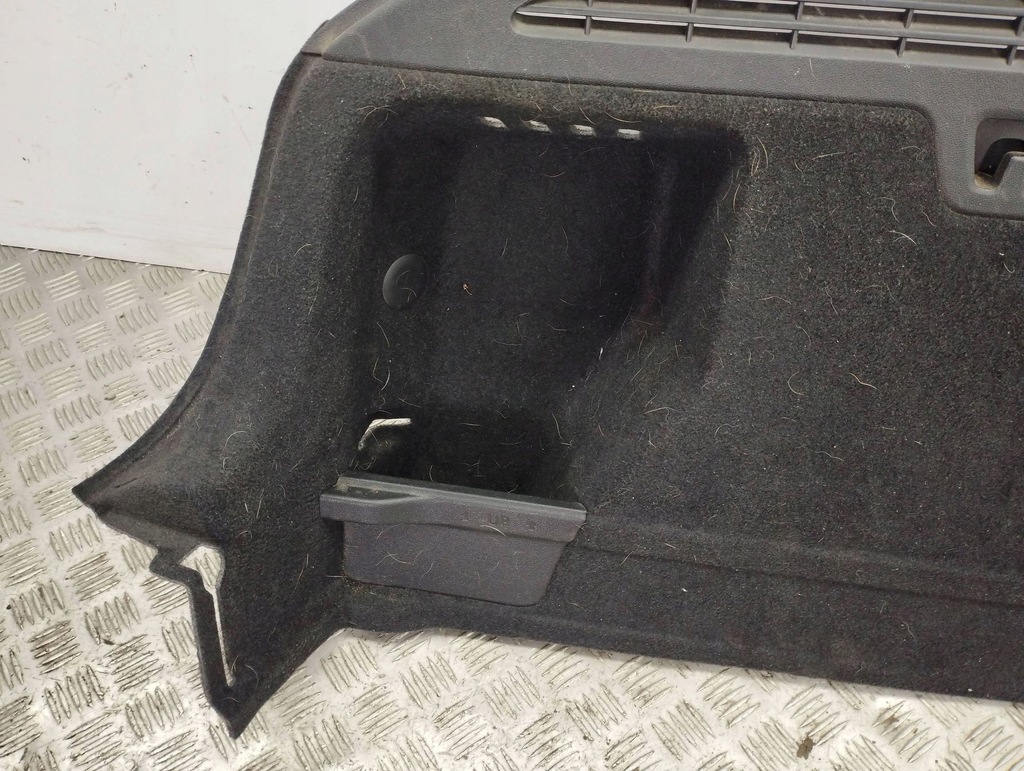 фото №8, Audi a3 8y 2021 ліва сторона нижній панель бардачка колеса запасного