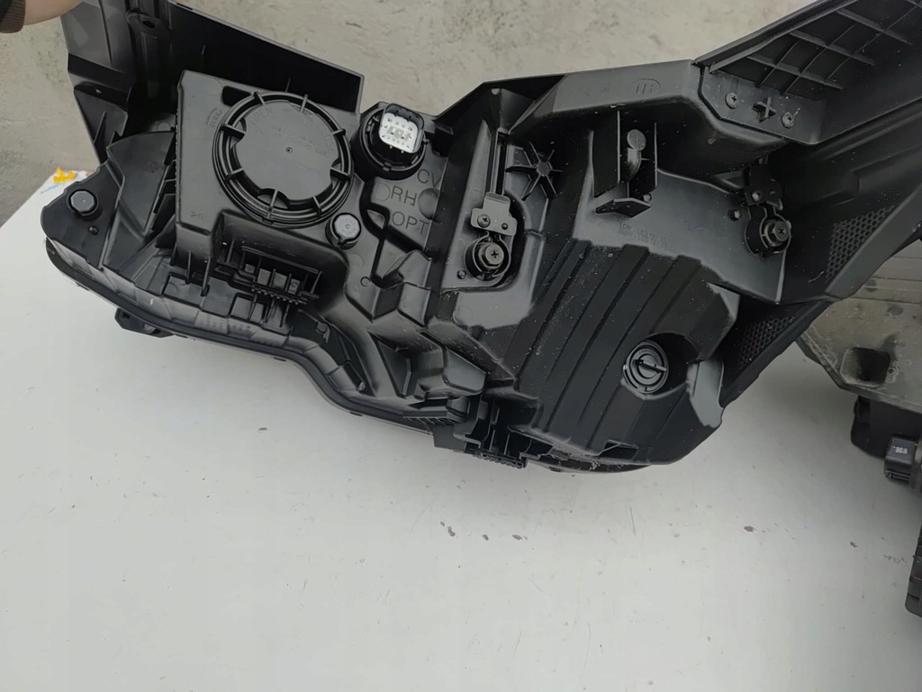 фото №11, Kia ev6 лампа левая правая перед передняя full led 7258