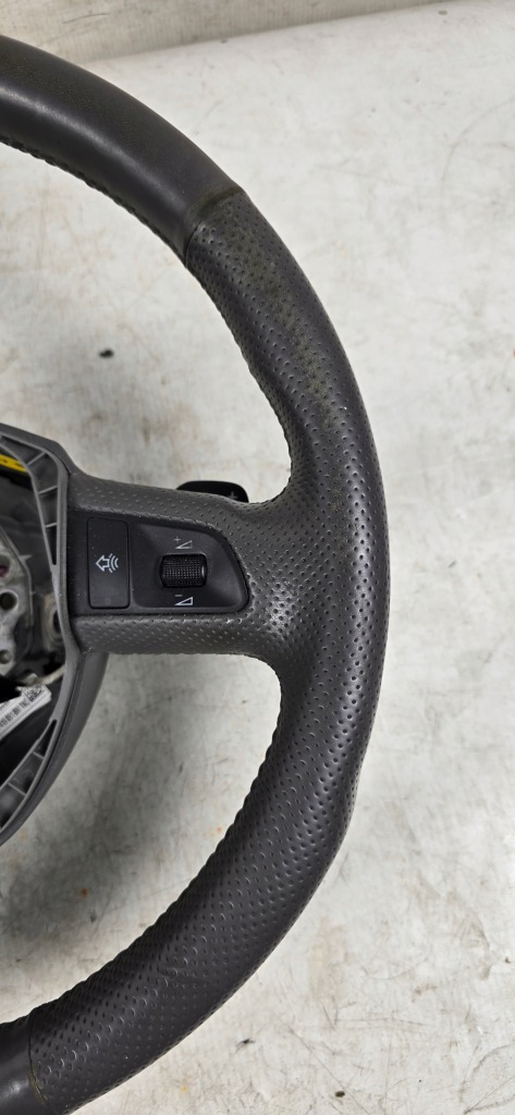 Руль мультифункция audi a3 8p a4 b6 b7 8p0419091bm цвет achat Киев