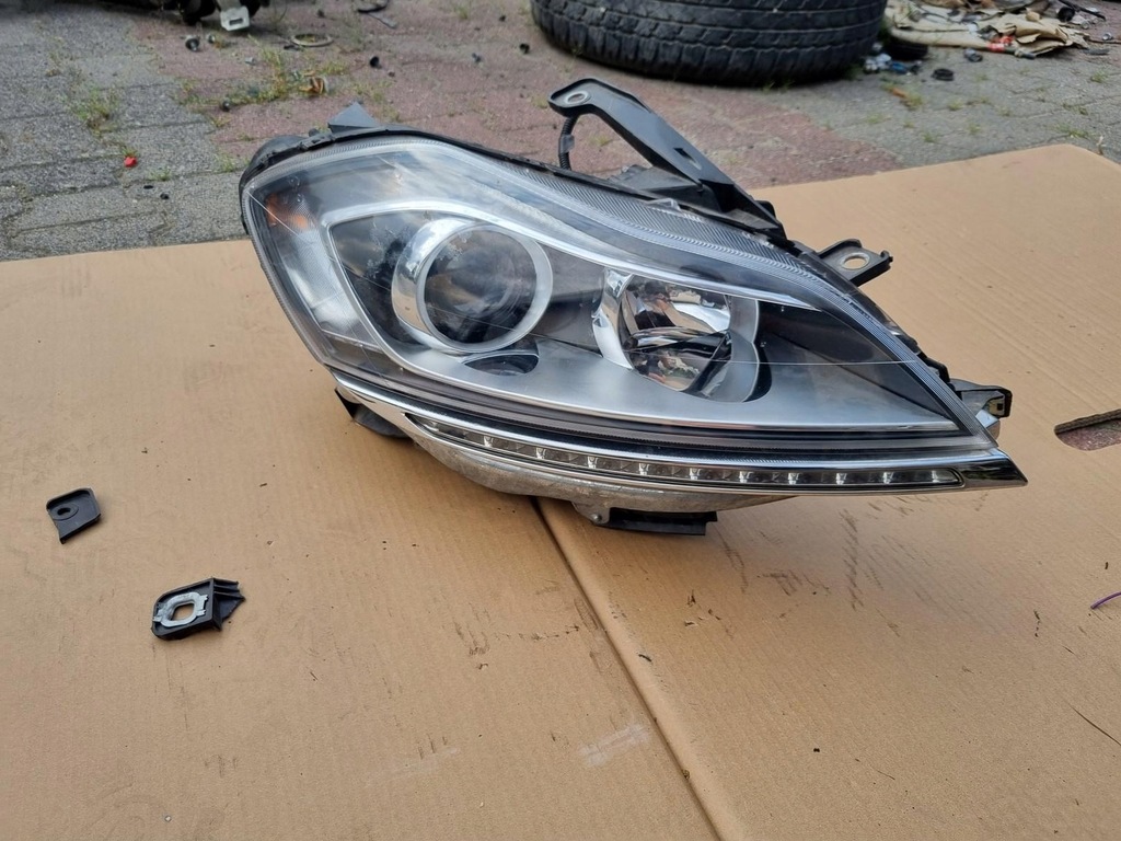 фото №8, Лампа права передня перед lancia delta iii euro