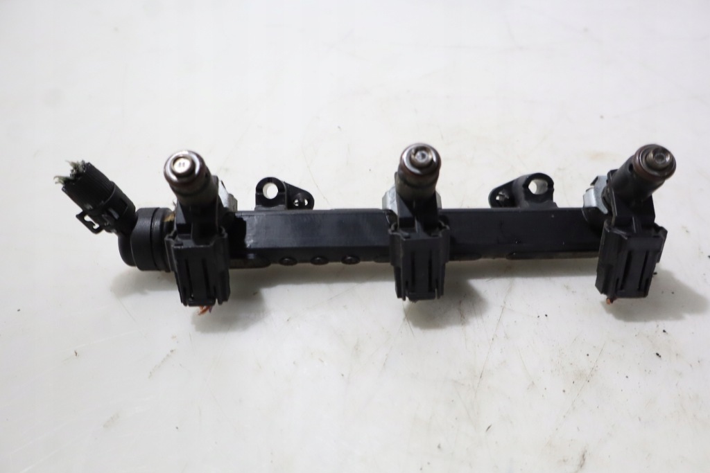 фото №1, Молдинг впрыскная skoda fabia iii lift 1.0