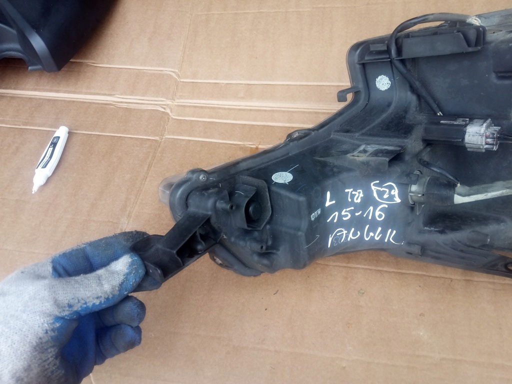 фото №7, Toyota avensis t27 t29 2015 2016 ii lift лампа левая anglik комплектная