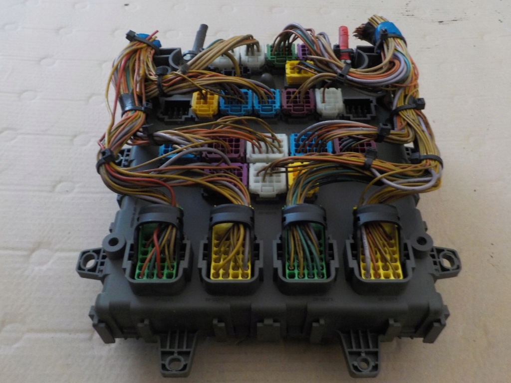 фото №1, Skrtzynka запобіжників 518849500 renault magnum midlum